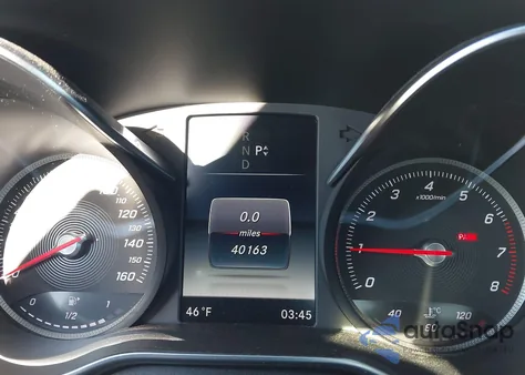 2016 Mercedes-Benz C 300 Sport 4Matic z USA, uszkodzony, nr VIN 55SWF4KB5GU177975